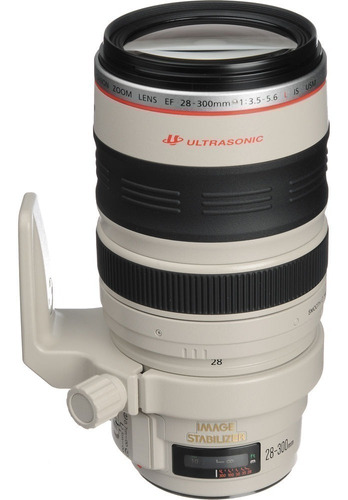Canon Ef 28-300 mm Usm lens f/3.5-5.6L Is