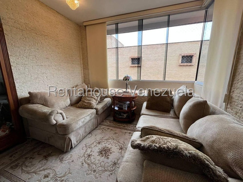 Apartamento En Venta En Campo Alegre En Edificio Con Pozo