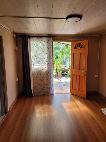 Casa En Venta De 2d- 1b En La Florida