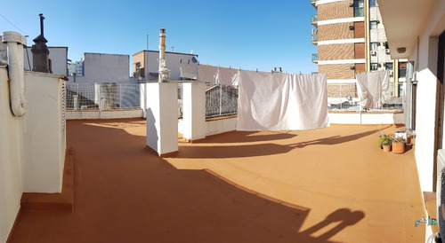 Imagen 27 de 30 de Triunvirato Al 4300 Y Mendoza, Villa Urquiza. Ph Sin Expensas. Piso 1 X Escalera. 2 Plantas. Sup Tot: 156 M2, Cub: 105 M2. 3 Amb. 2 Dorm. Playroom Grande. Terraza De 51 M2. Cocina Grande. Lavadero Ind