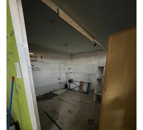 Con Giro Comercial Completo, Regularizada, E. Trifásica
