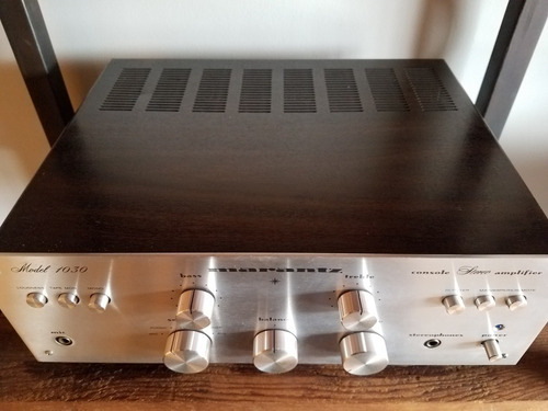 Amplificador Marantz 1030