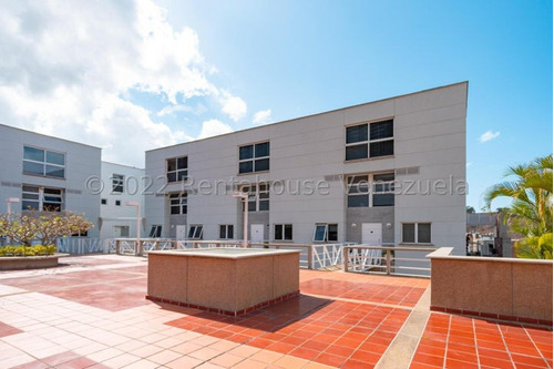 Lb23-29662 Townhouse En Venta Los Naranjos Del Cafetal