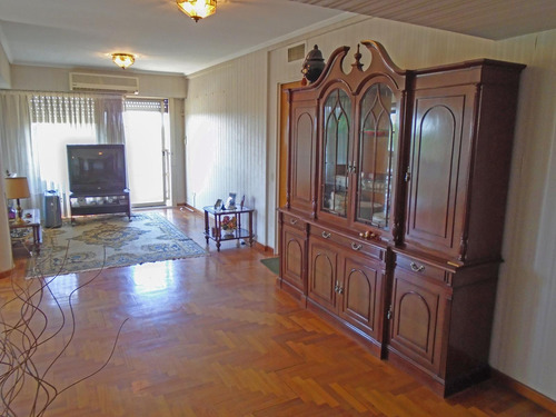 Venta Departamento 4 Ambientes En Martínez