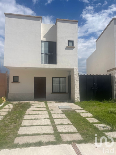 Venta Casa 3 Ambientes Arroyo Hondo