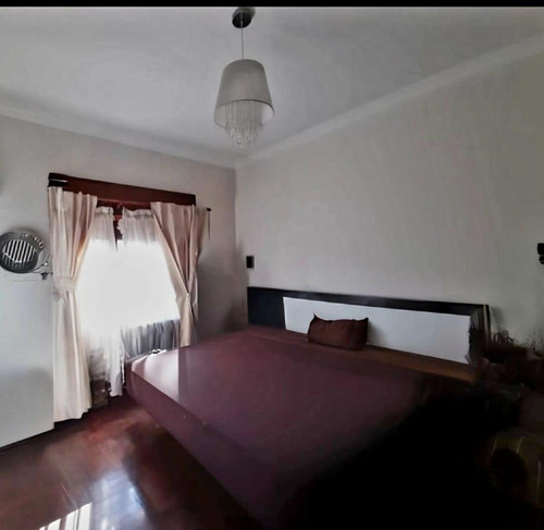 Venta Casa 319m2 Con Patio, Pileta Y Cochera En Don Bosco Quilmes, Apto Credito !!!