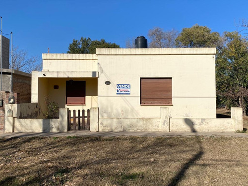 Se Vende Propiedad En Almafuerte, Bº Parque, Calle Chile