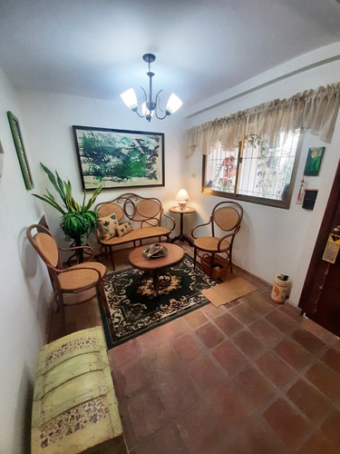 Imagen 3 de 20 de Casa Quinta En Venta. Lechería.