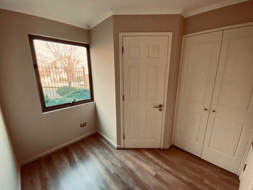 Casa En Conjunto Cerrado 3d/3b