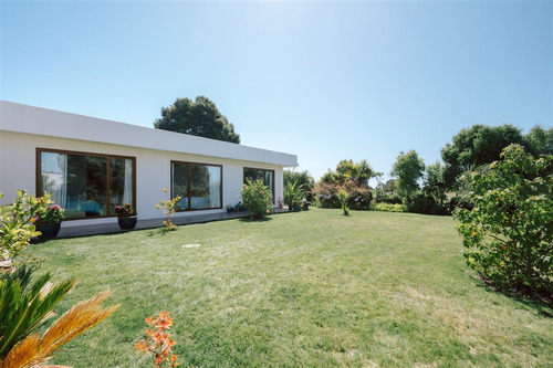 Excelente Casa Con Inmejorable Ubicación En Marbella