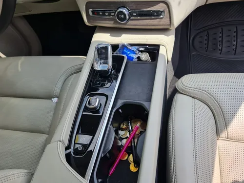 Volvo Xc90 T8 Ultimate Hibrido Enchufable 2.0cc At Aa 4x4