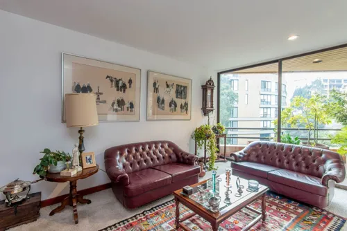 Apartamento En Arriendo En Los Rosales. Cod A12562