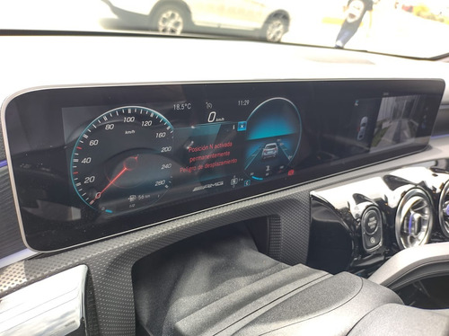 Imagen 8 de 13 de Mercedes Benz A35 Sedan 2020