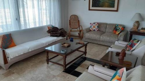 Imagem 7 de 14 de Casa Perto Da Praia, Piscina 6 Quartos, Aceita Financiamento