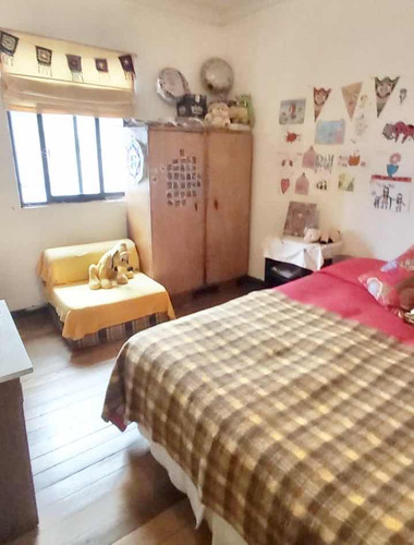 Amplia Propiedad Con 4 Casas Pya. Ancha