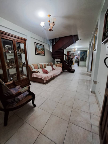 Casa En Venta En Altos De Paramillo