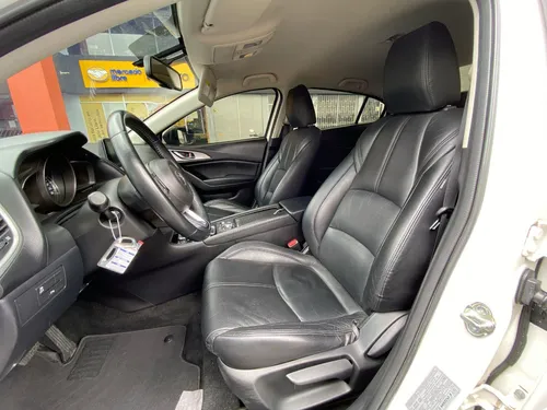Mazda 3 2.0 Touring