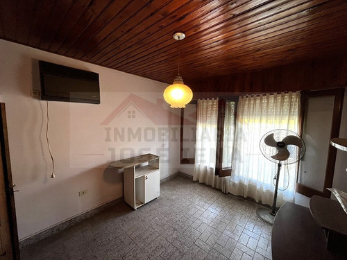 Casa 3 Dormitorios En Venta - Calle 15 Bis (matheu) E/ Avenida 9 De Julio Y 28 General Belgrano.