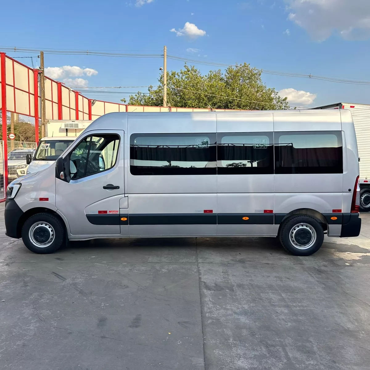 Renault Master 0km 2.3 Dci Minibus Executive 16l L3h2