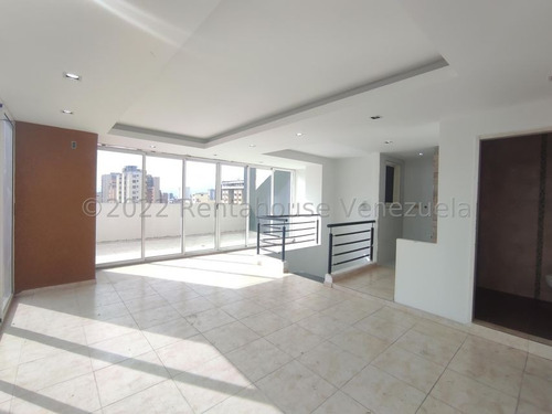 Imagen 2 de 18 de Penthouse En Venta En La Zona Centro De Maracay Db 23-16061