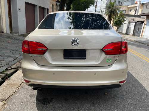Volkswagen Jetta 2.0 Tsi Highline 4p 211 hp