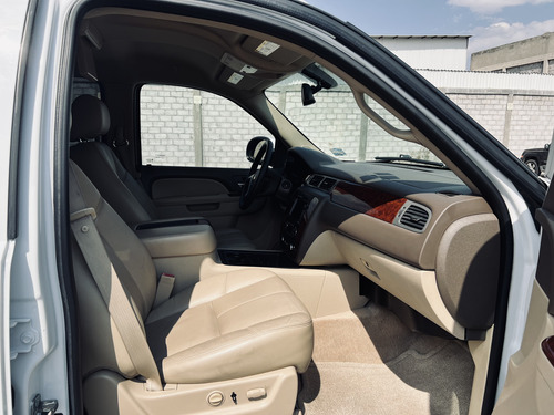 Chevrolet Tahoe D Suv Piel Cd 2a Fila Asientos At
