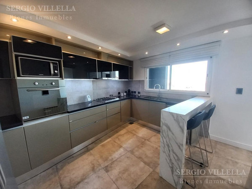 Imagen 5 de 30 de Departamento De Tres Dormitorios En Venta En Pichincha