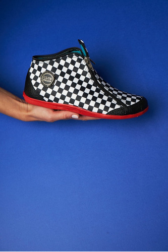 Zapatillas Te Para Tres De Diseño Con Cierre Envio Todo Pais