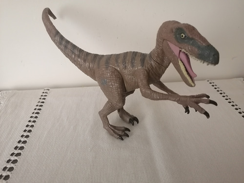 Velociraptor Delta, Jurassic World, Hasbro 2015 (Usado)