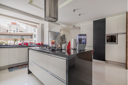 Departamento En Venta En Lomas De Bezares