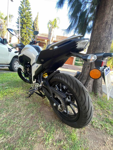 Imagen 8 de 11 de Yamaha Fz25
