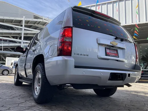 Chevrolet Tahoe 5.3 Suv Piel Dvd 2a Fila Asientos 4x4 At