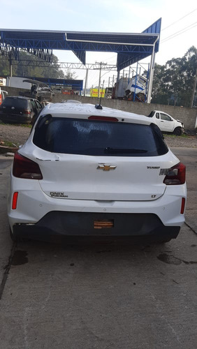 Imagem 4 de 10 de Sucata Chevrolet Onix 1.0 2020/2020 Flex