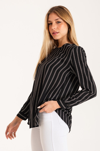 Blusa Crep Rayado Cuello Redondo