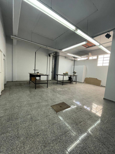 Venta Oficina De 845m2 Paternal Ideal Fabrica