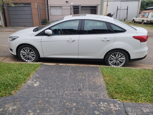 Ford Focus III 2.0 Se Plus Mt