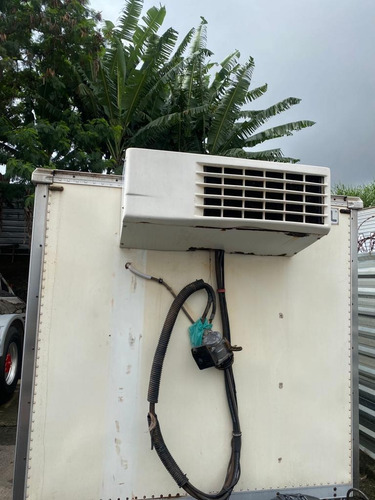 Imagem 9 de 12 de Baú Refrigerado 13/13 Para Caminhão 3/4
