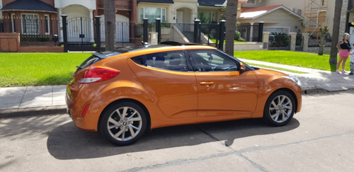 Hyundai Veloster 1.6 6at 130cv