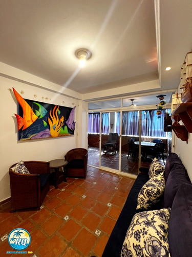 Apartamento En Venta De 3 Habitaciones En Res. La Corina