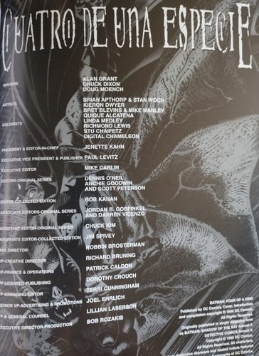 Batman Cuatro De Una Especie Dc Tomo 1 Y 2 Revista P (Usado)