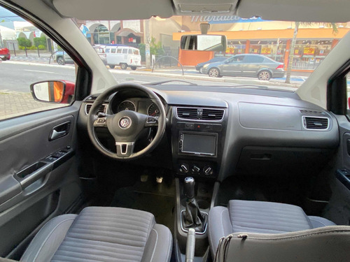 Imagem 12 de 14 de Volkswagen Crossfox 2011 1.6 Vht Total Flex 5p