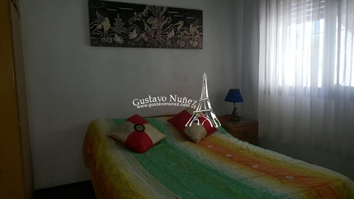 Chalet En Pleno Centro De Piriapolis- Ref: 3310