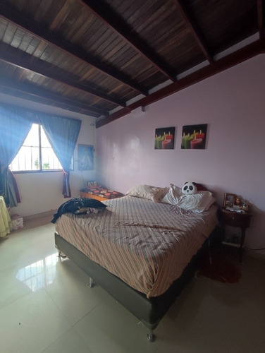 Imagen 16 de 25 de Amplió Town House En Llano Alto