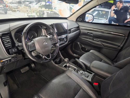 Mitsubishi Outlander OUTLANDER 3.0/ GT 3.0 V6 AUT.
