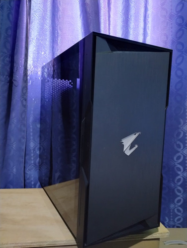 Gabinete Gamer Gigabyte Gb-ac300g Aorus C300 Glass Rgb Negro