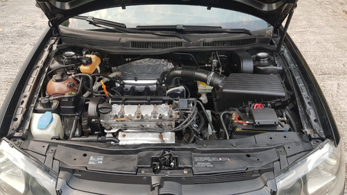 Volkswagen Golf 2010 1.6 Vht Sportline Total Flex 5p