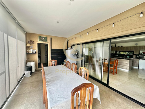 Casa En Venta En Barrio Santa Rita , Corredor Canning