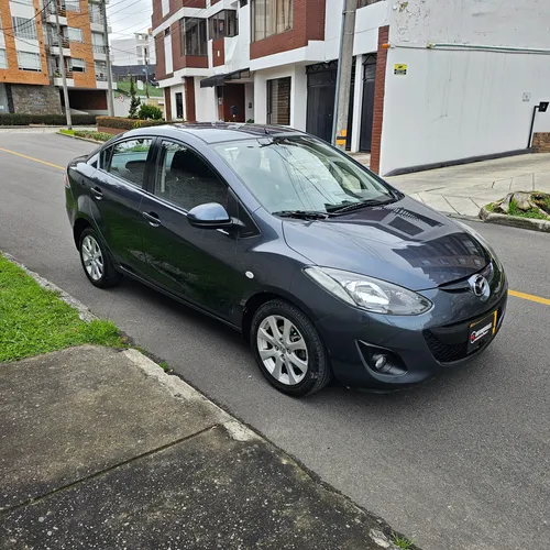 Mazda 2 Mazda 2 sedan automático