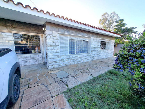 Casa En Venta 3 Dormitorios Barbacoa Piscina El Pinar