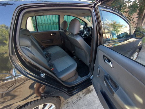 Volkswagen Fox Confortline 5 Ptas